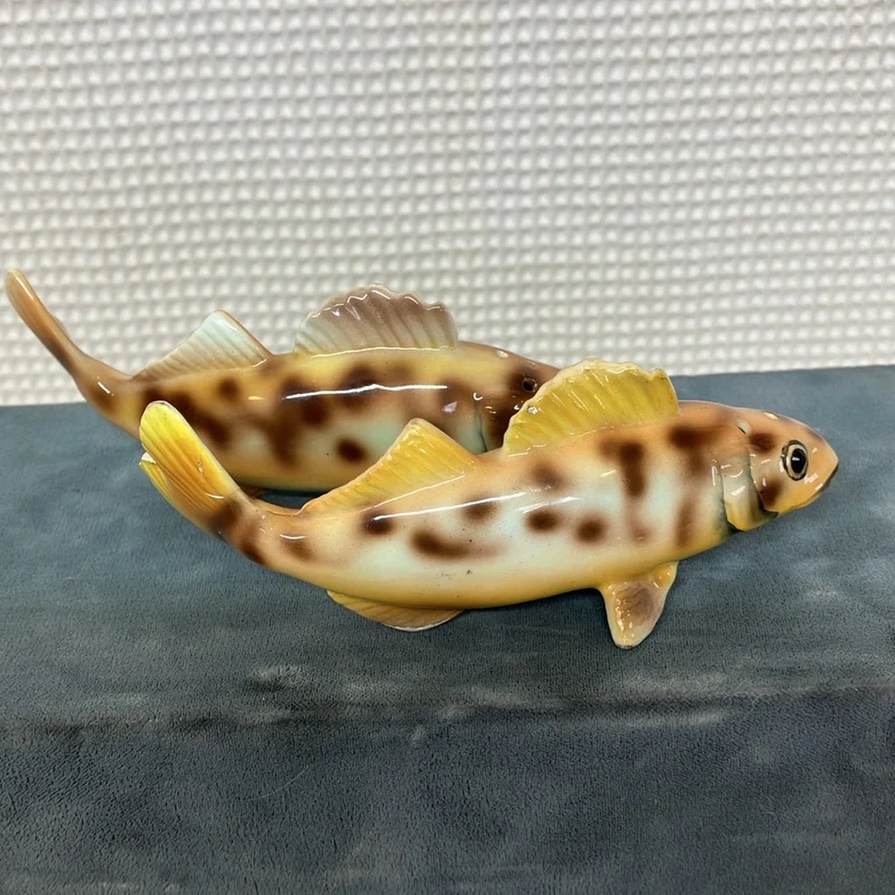 Walleye Pike, salt and pepper shaker set